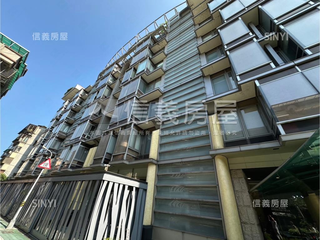 市府捷運邊間富裔館房屋室內格局與周邊環境