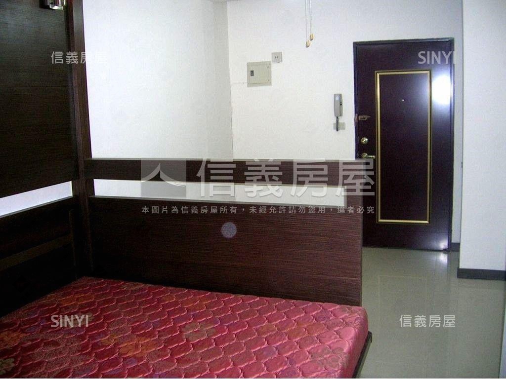 信義區邊間收租公寓房屋室內格局與周邊環境