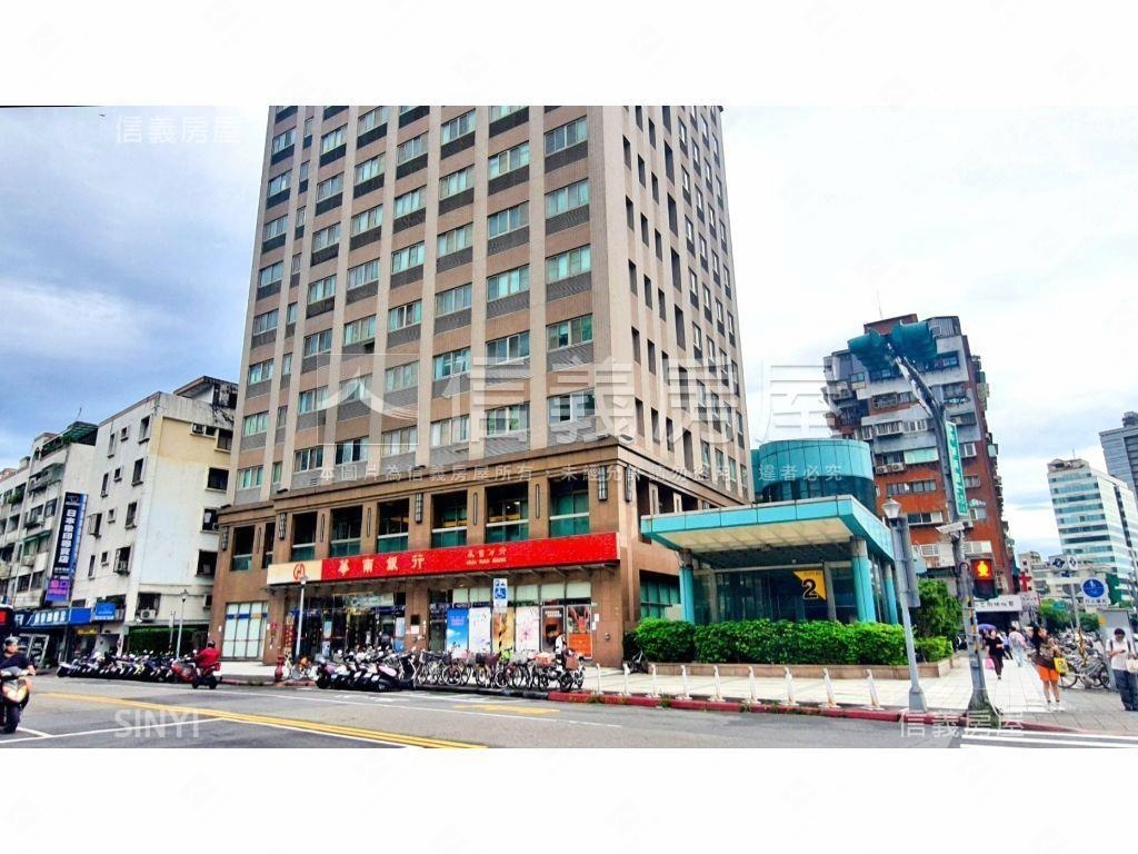 信義區邊間收租公寓房屋室內格局與周邊環境
