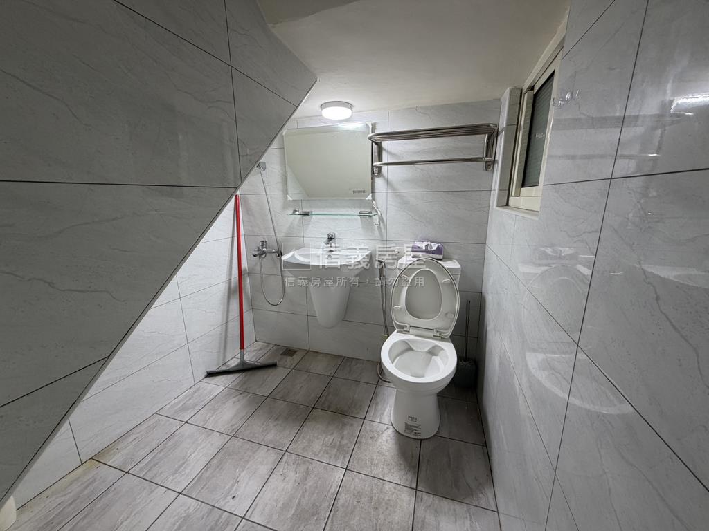 溫馨屋況佳透天房屋室內格局與周邊環境