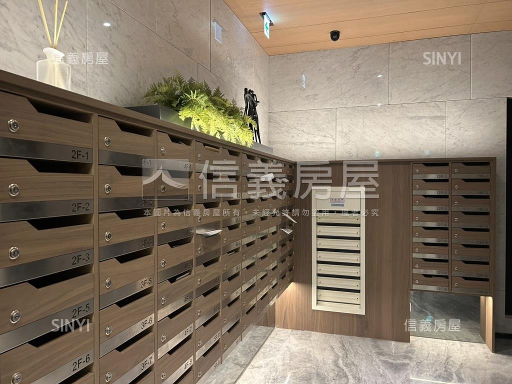 美學｜次頂樓綠景平車房屋室內格局與周邊環境