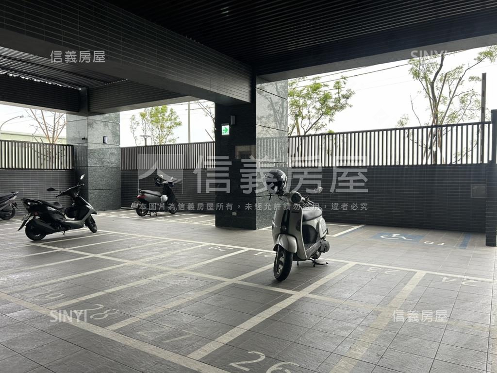 美學｜次頂樓綠景平車房屋室內格局與周邊環境