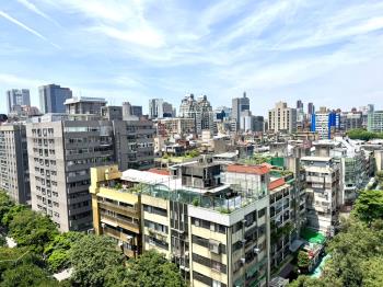 信義安和管理高樓四房坡車