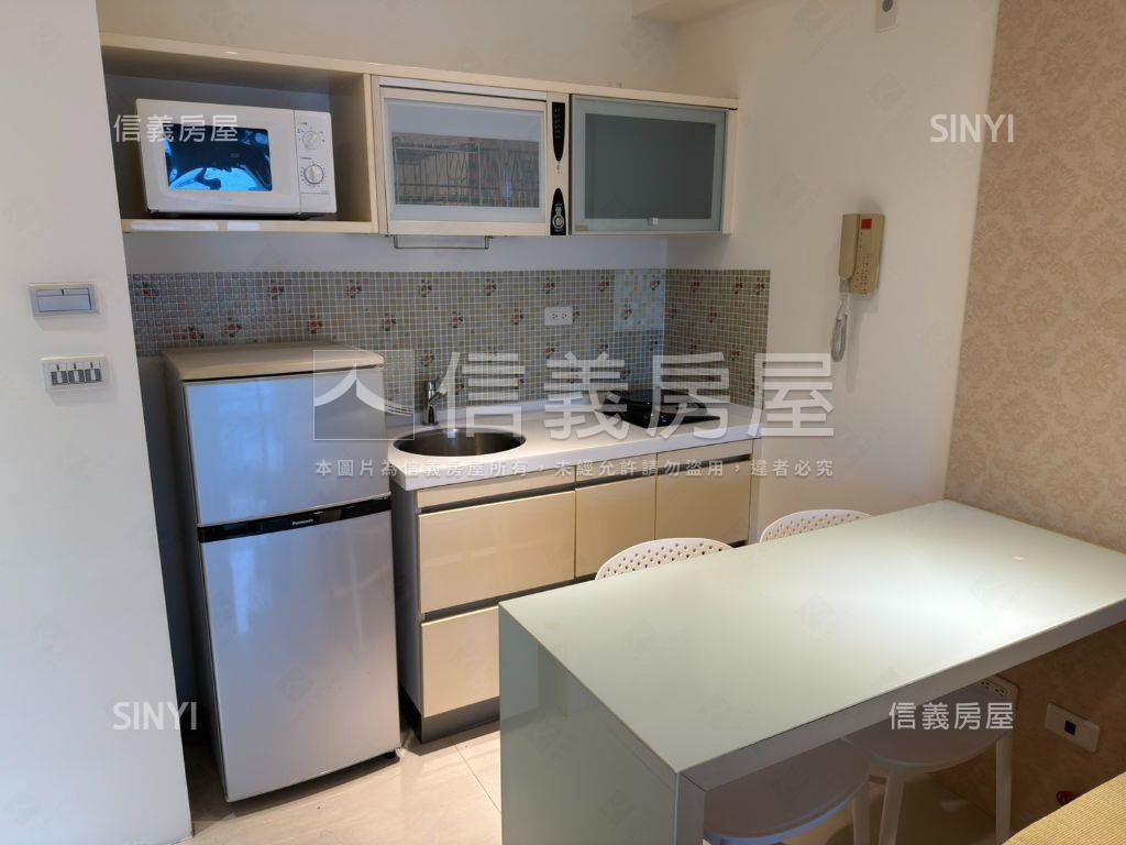 市政１０１面老虎城小豪宅房屋室內格局與周邊環境