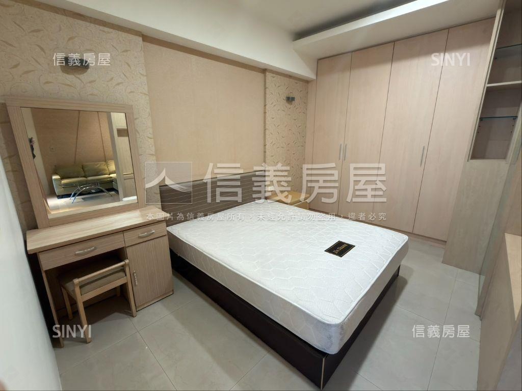 市政１０１面老虎城小豪宅房屋室內格局與周邊環境