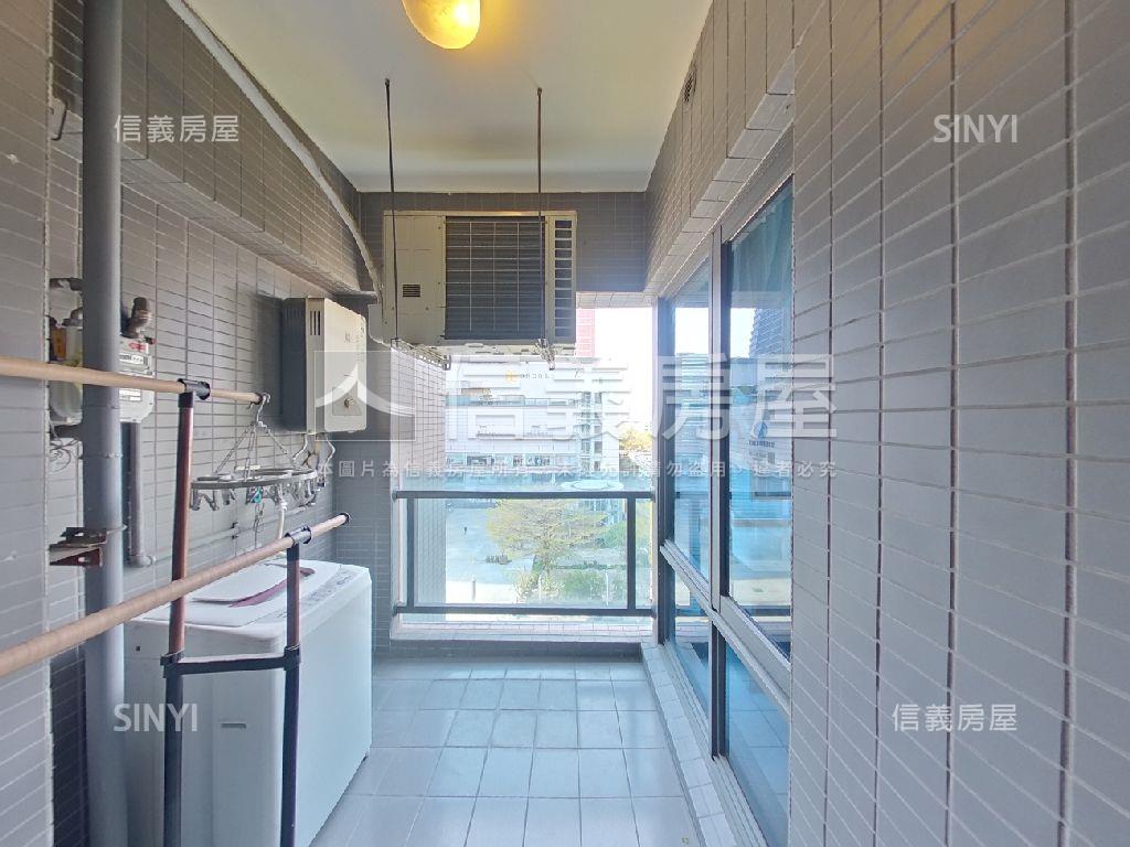 市政１０１面老虎城小豪宅房屋室內格局與周邊環境