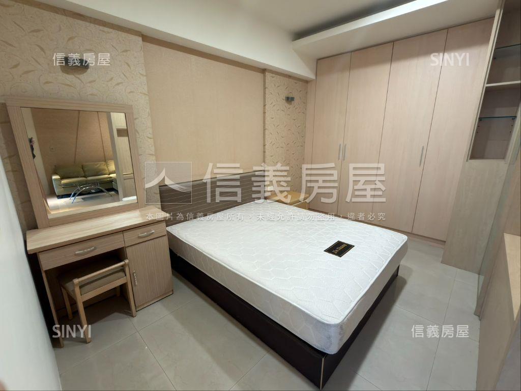 市政１０１面老虎城小豪宅房屋室內格局與周邊環境