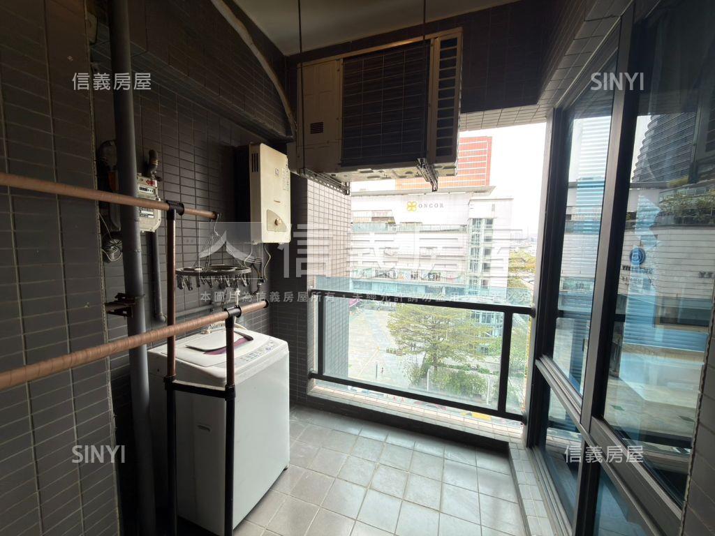 市政１０１面老虎城小豪宅房屋室內格局與周邊環境