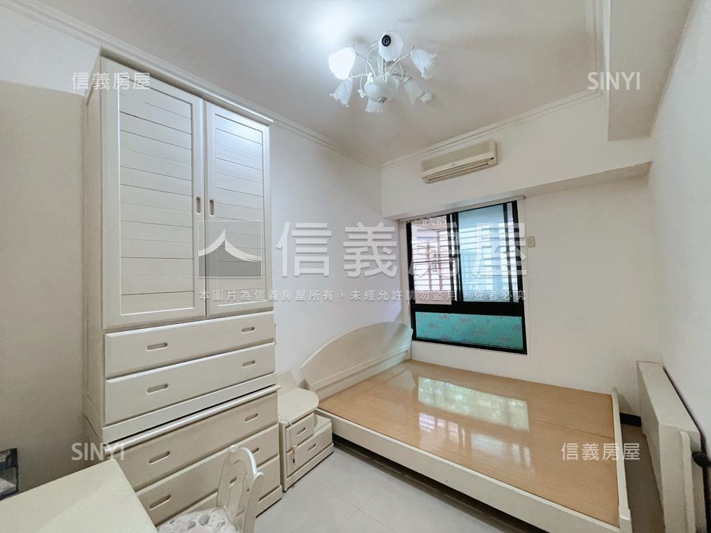 美術館首排三房平車豪邸房屋室內格局與周邊環境