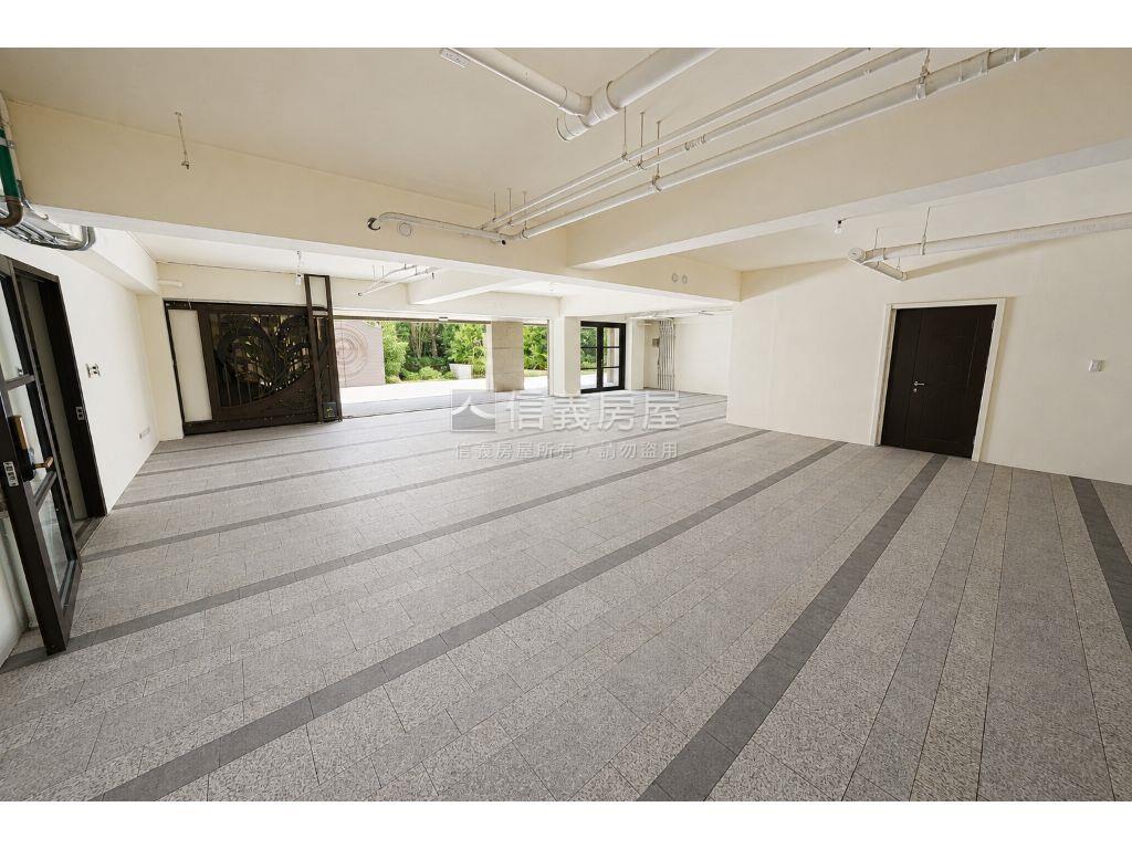 天母運動公園泳池別墅Ａ房屋室內格局與周邊環境