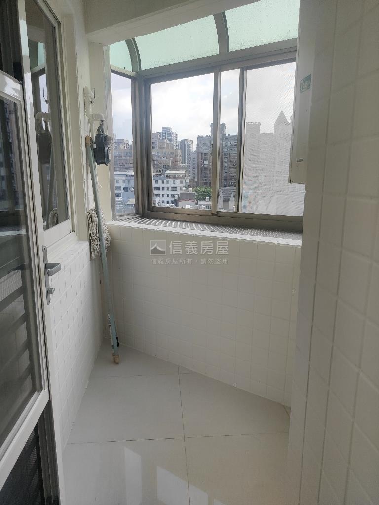 慈文國中優質三房房屋室內格局與周邊環境