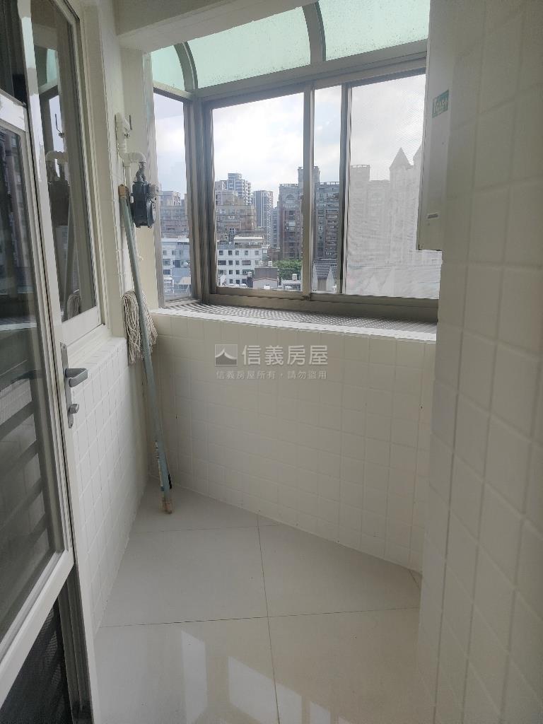 慈文國中優質三房房屋室內格局與周邊環境