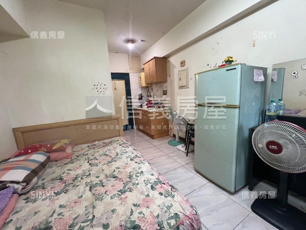 流行城市靚美屋房屋室內格局與周邊環境