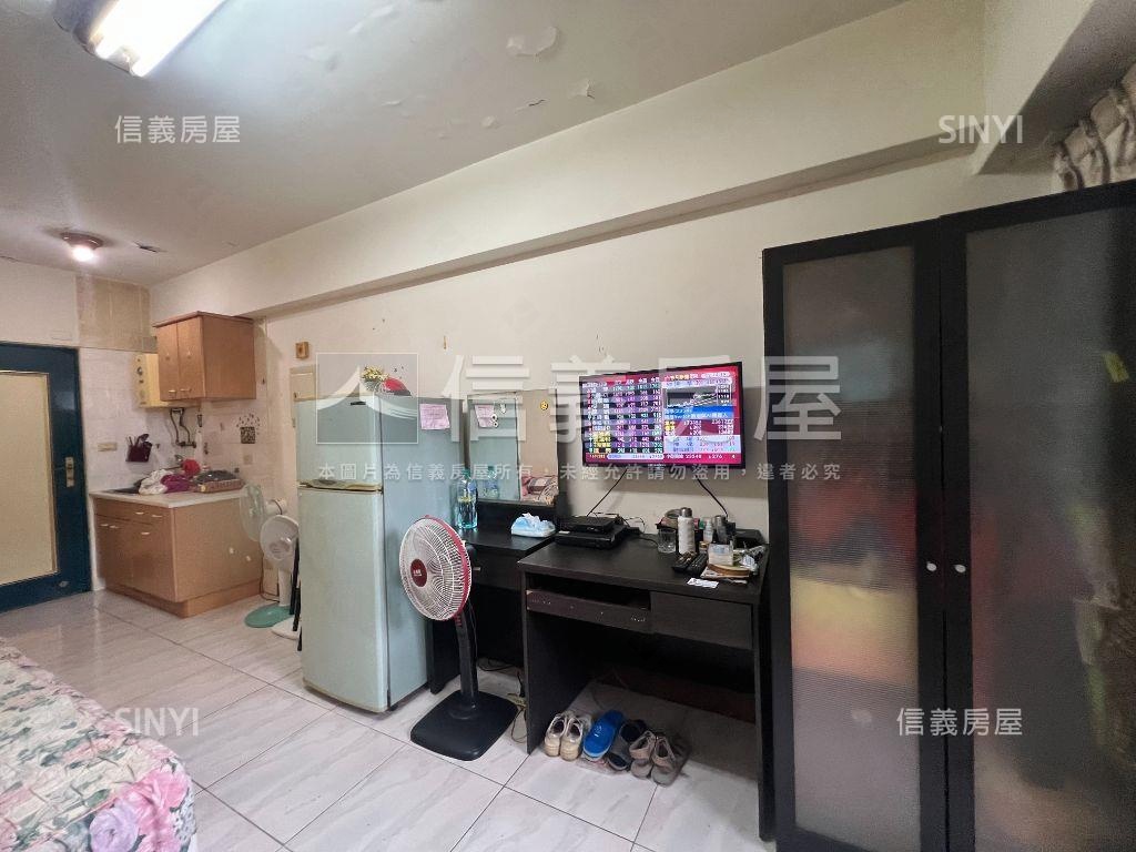 流行城市靚美屋房屋室內格局與周邊環境