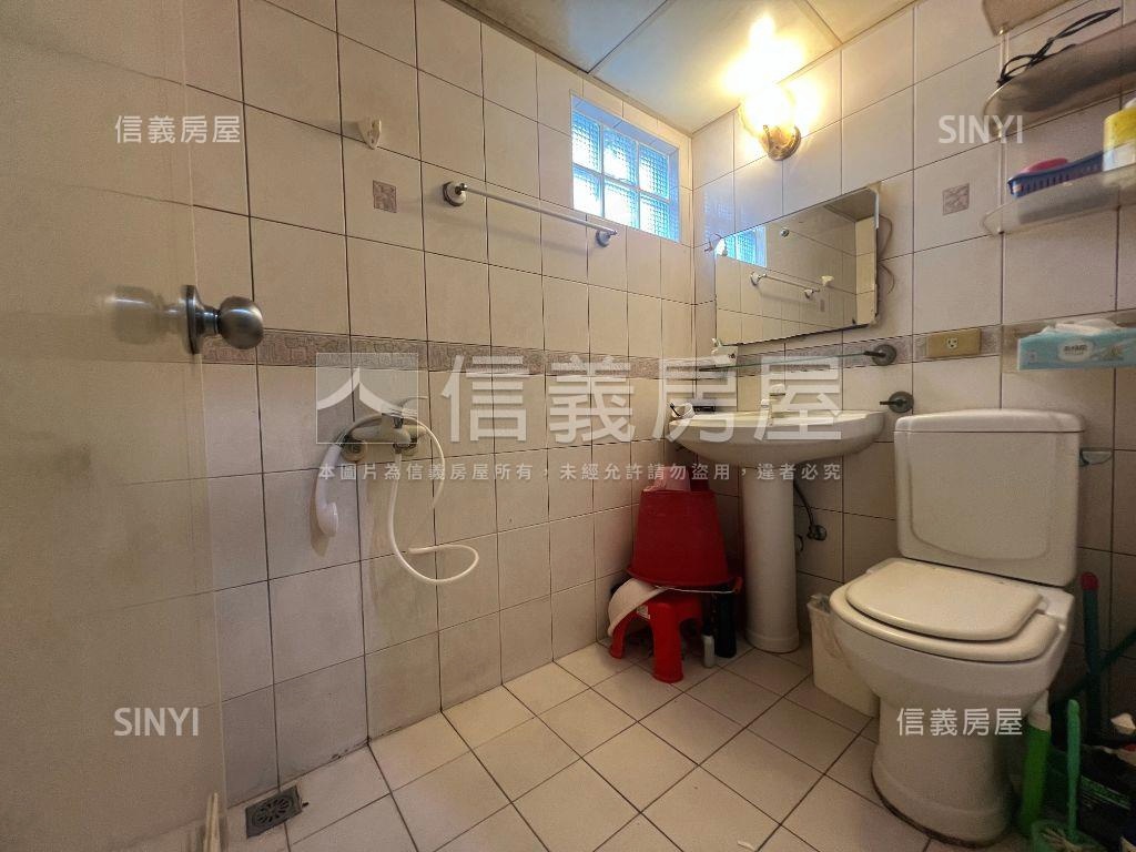 流行城市靚美屋房屋室內格局與周邊環境