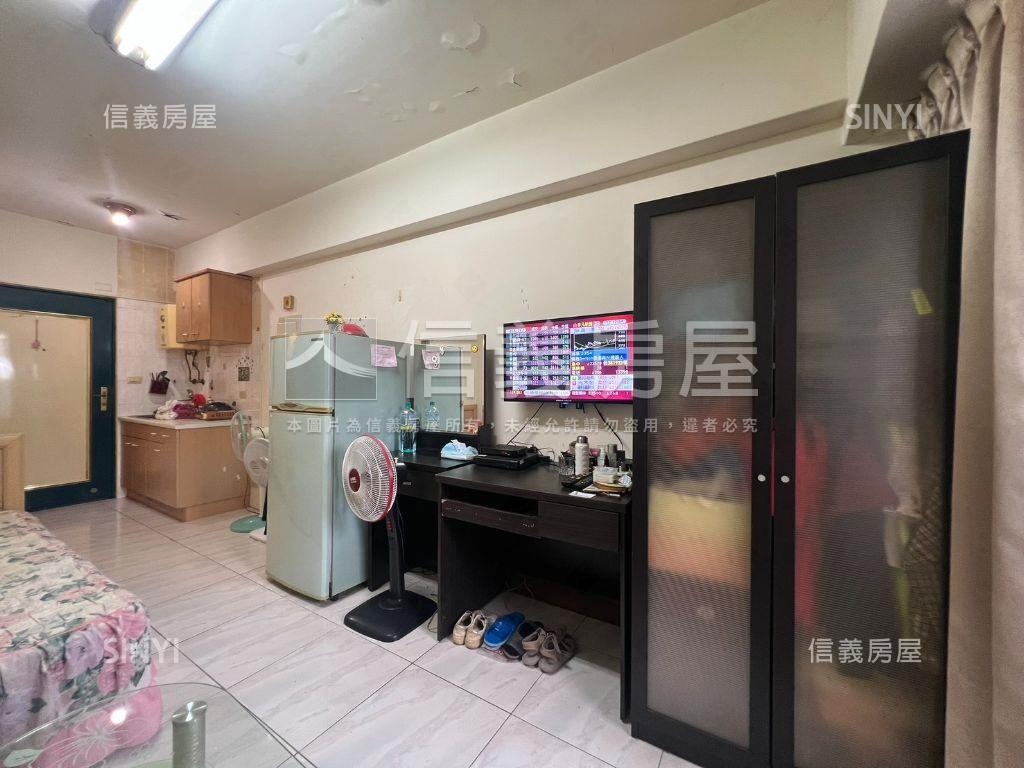流行城市靚美屋房屋室內格局與周邊環境