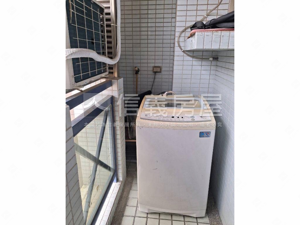 流行城市靚美屋房屋室內格局與周邊環境