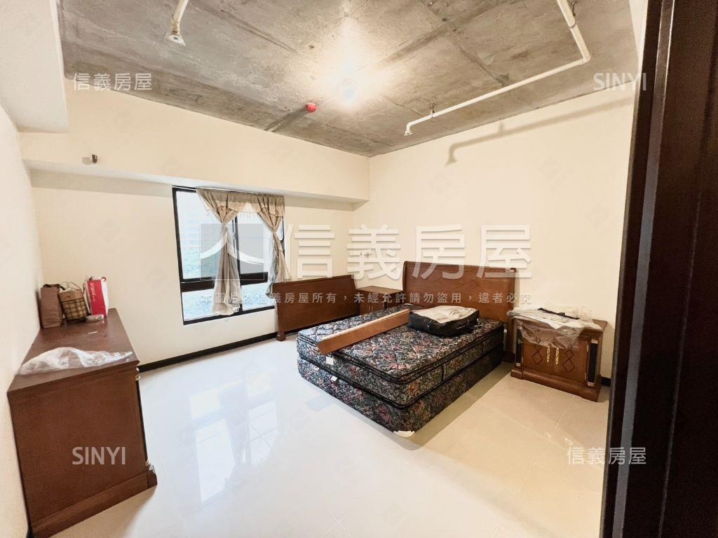 Ｕ未來面中庭景觀三房房屋室內格局與周邊環境