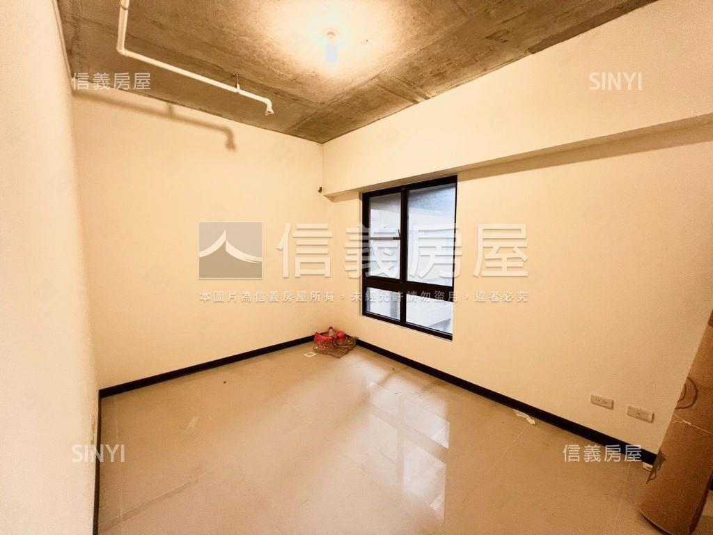 Ｕ未來面中庭景觀三房房屋室內格局與周邊環境