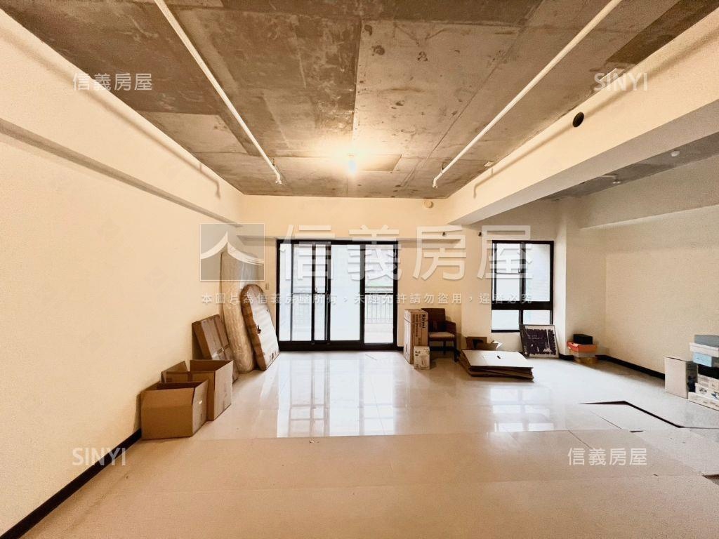 Ｕ未來面中庭景觀三房房屋室內格局與周邊環境