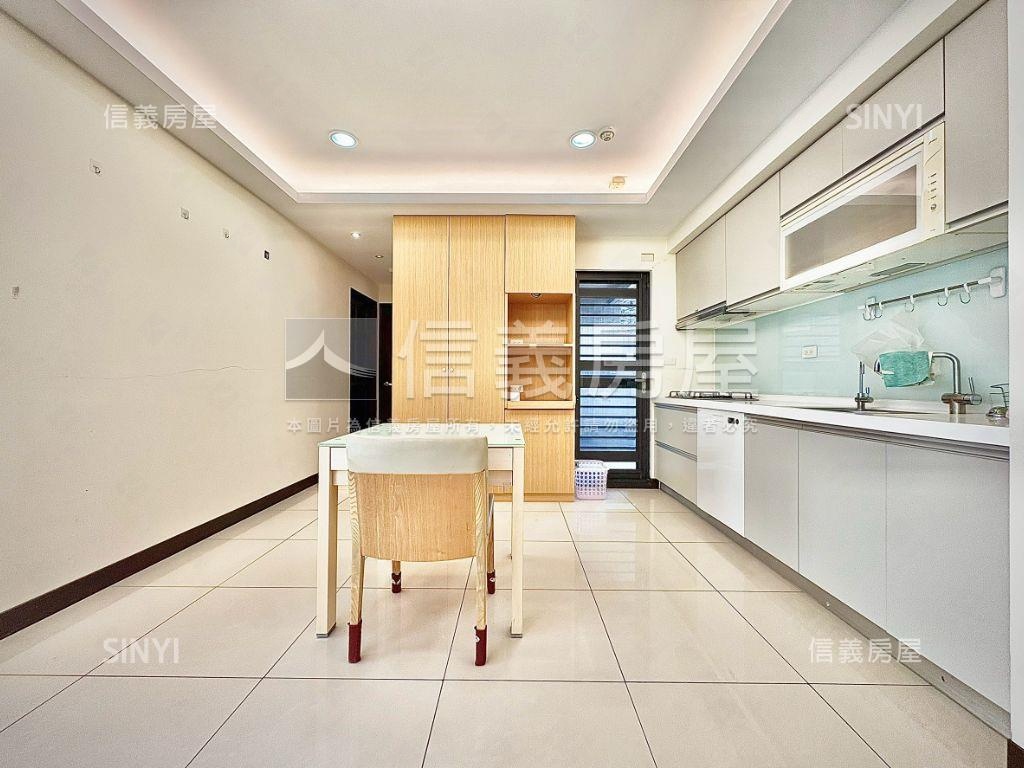 南科｜太子三房雙衛雙平車房屋室內格局與周邊環境