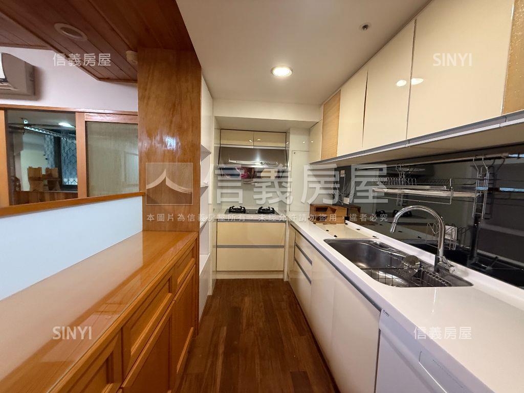 新生活精裝３房房屋室內格局與周邊環境