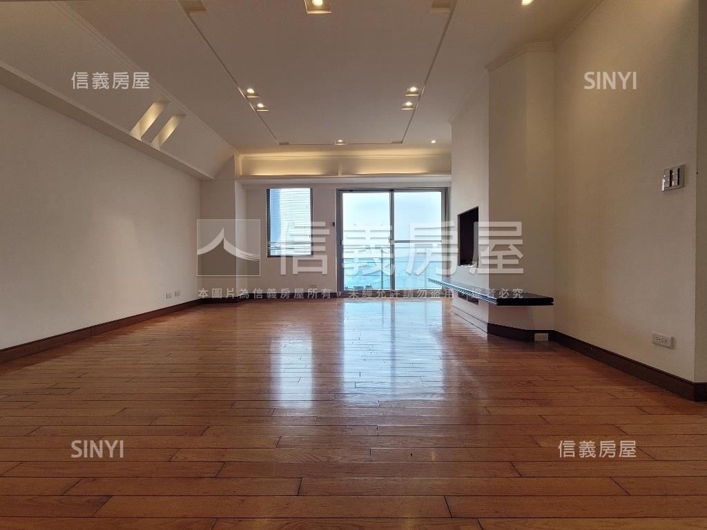 大器河景˙藝大３房車位房屋室內格局與周邊環境