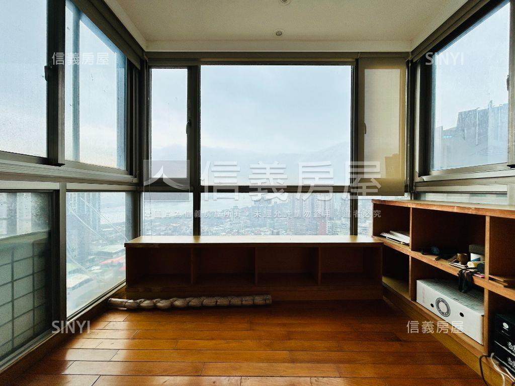 大器河景˙藝大３房車位房屋室內格局與周邊環境