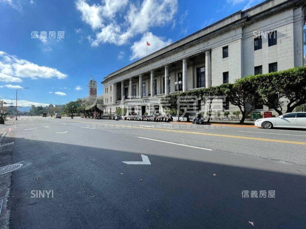 專任北車雙子星旁商辦大樓房屋室內格局與周邊環境