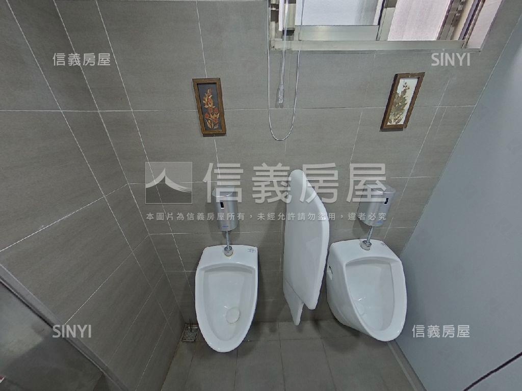 專任北車雙子星旁商辦大樓房屋室內格局與周邊環境