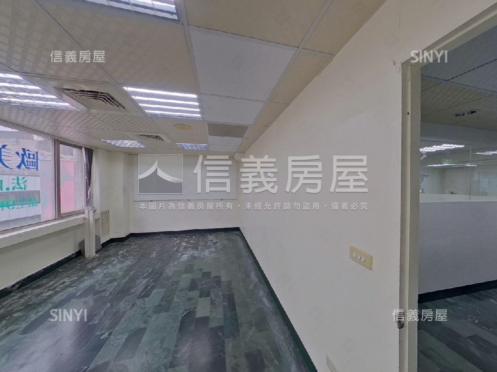 專任北車雙子星旁商辦大樓房屋室內格局與周邊環境