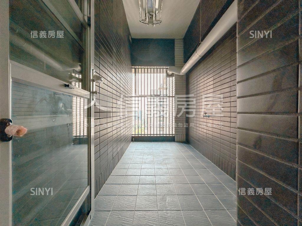 水星光高樓景觀兩房平車房屋室內格局與周邊環境