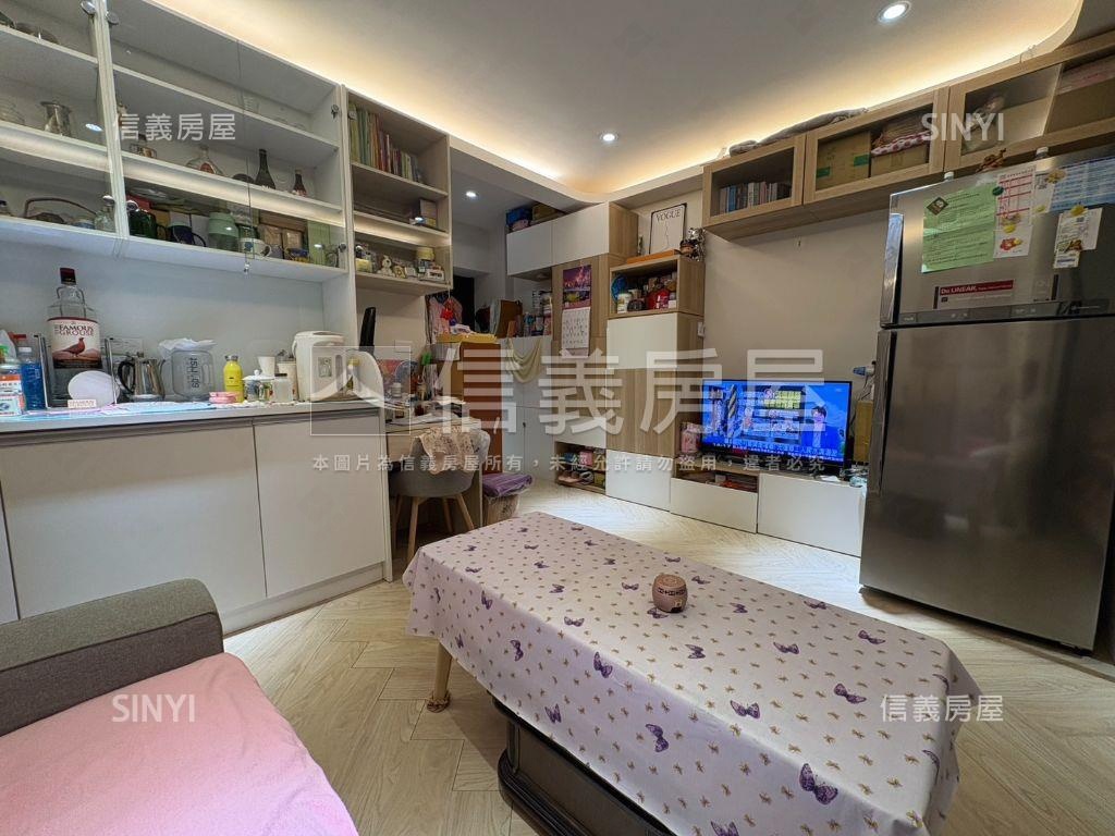 近一中商圈大陽台精美套房房屋室內格局與周邊環境