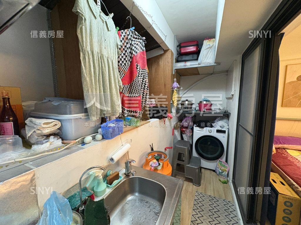 近一中商圈大陽台精美套房房屋室內格局與周邊環境