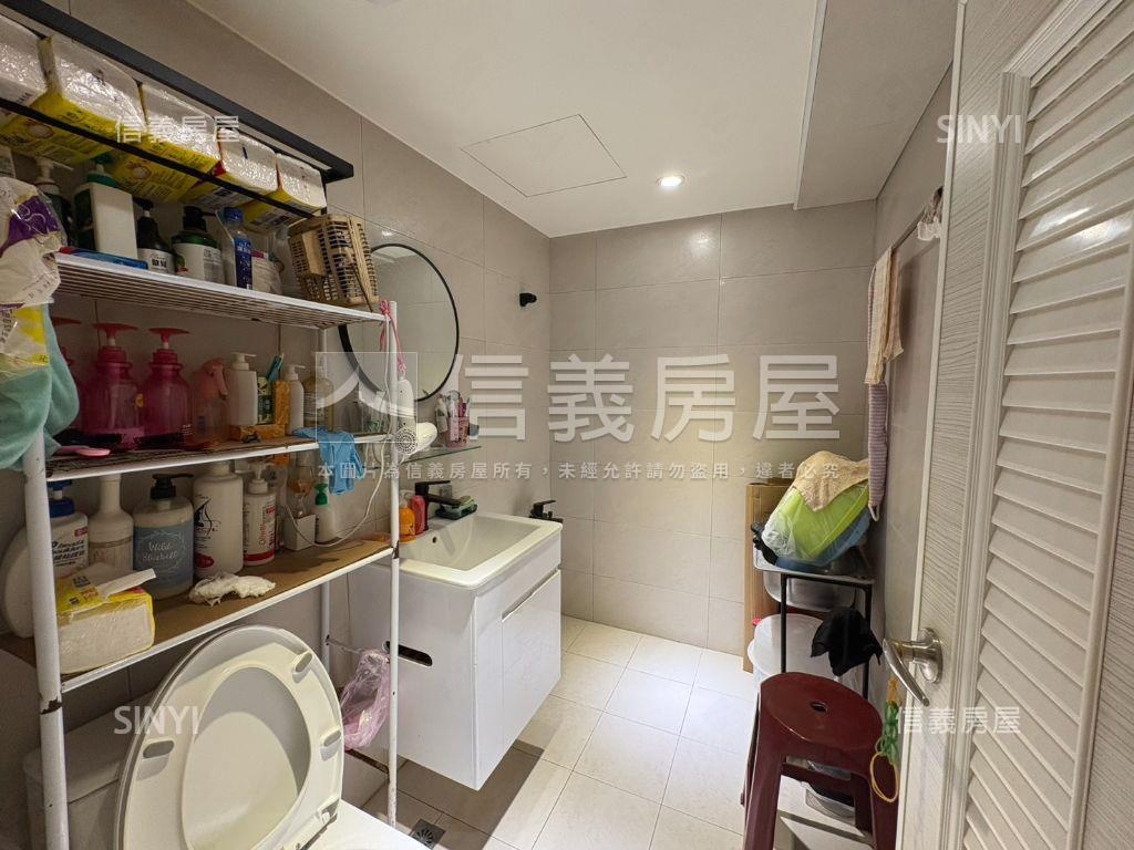 近一中商圈大陽台精美套房房屋室內格局與周邊環境