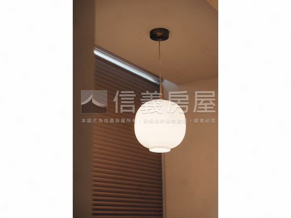 中山阿曼設計品味輕奢豪邸房屋室內格局與周邊環境
