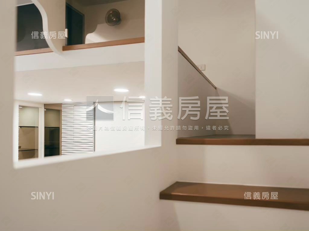中山阿曼設計品味輕奢豪邸房屋室內格局與周邊環境