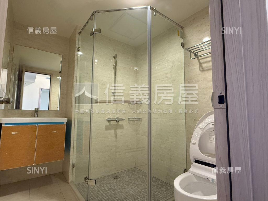 愛琴海高樓兩房平車房屋室內格局與周邊環境