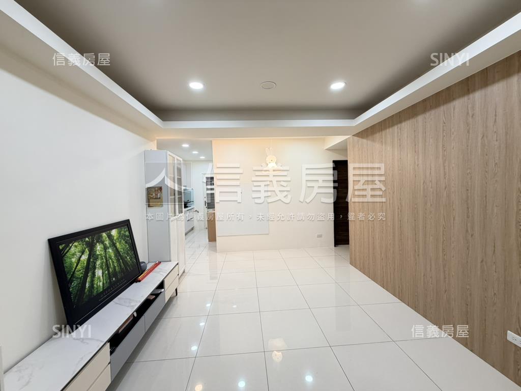 板橋中精華的金華街三樓！房屋室內格局與周邊環境