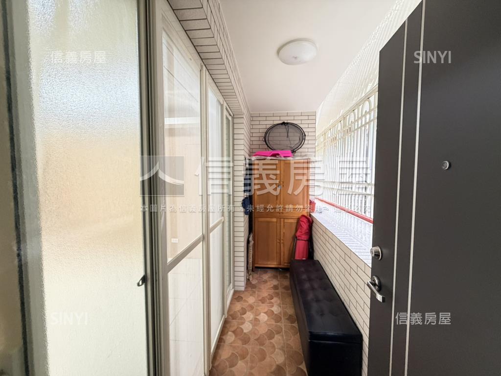 板橋中精華的金華街三樓！房屋室內格局與周邊環境