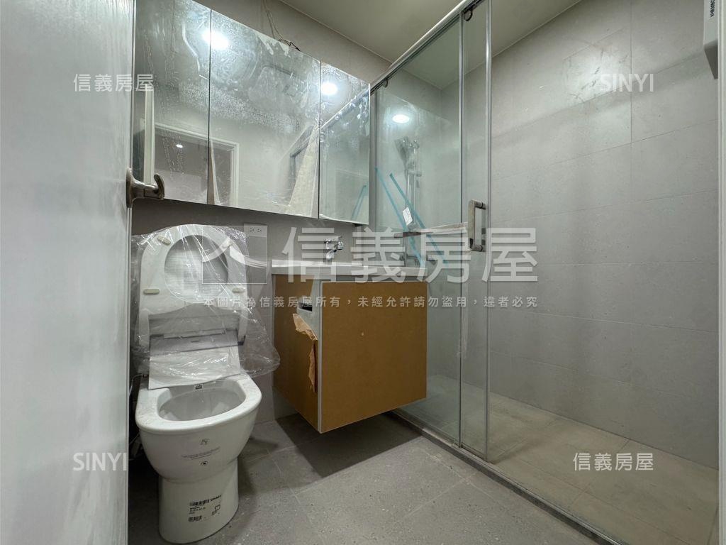 拎包入住、裝潢一樓好停車房屋室內格局與周邊環境