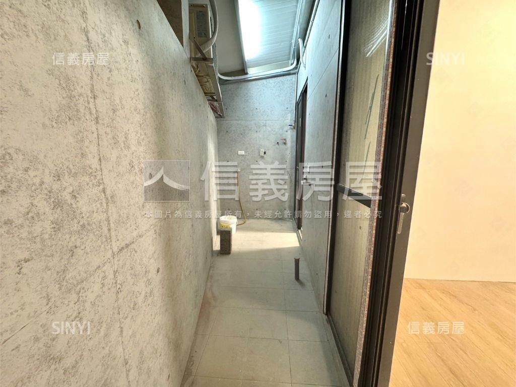 拎包入住、裝潢一樓好停車房屋室內格局與周邊環境