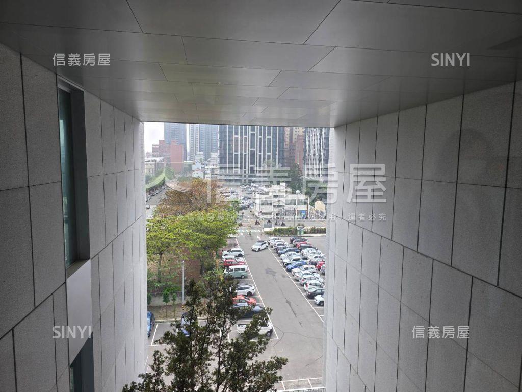 理仁柏舍陽台朝西南房屋室內格局與周邊環境