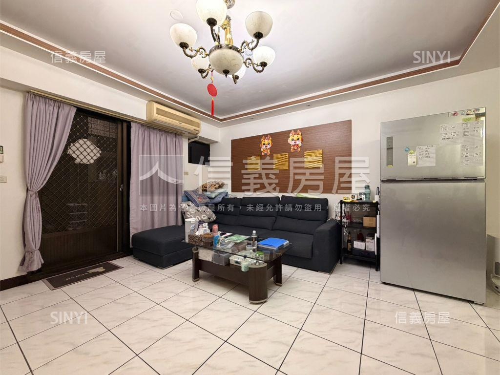 金鑽稀有陽台進出三房車位房屋室內格局與周邊環境