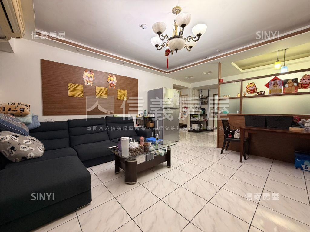 金鑽稀有陽台進出三房車位房屋室內格局與周邊環境