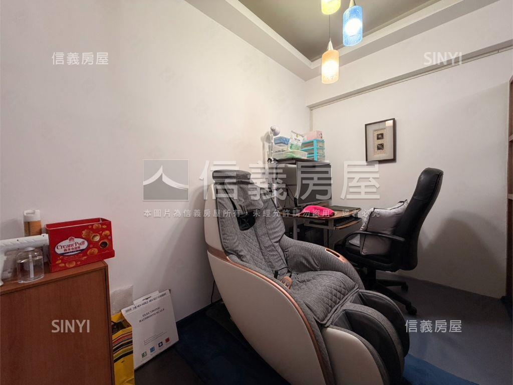 金鑽稀有陽台進出三房車位房屋室內格局與周邊環境