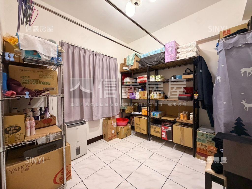 金鑽稀有陽台進出三房車位房屋室內格局與周邊環境