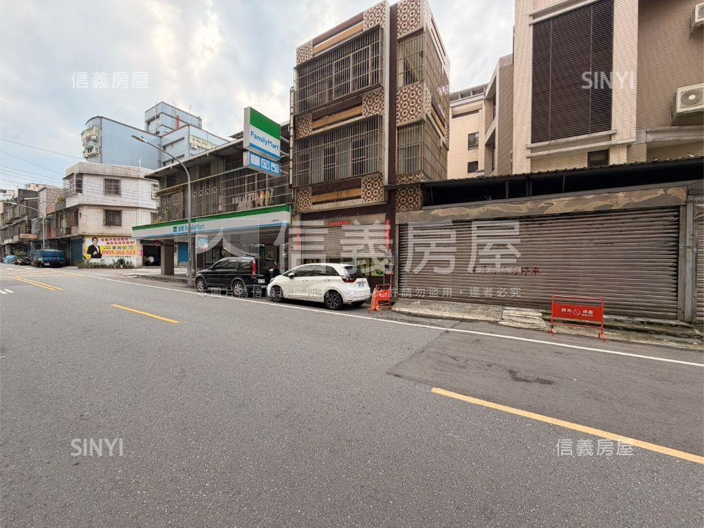 金鑽稀有陽台進出三房車位房屋室內格局與周邊環境