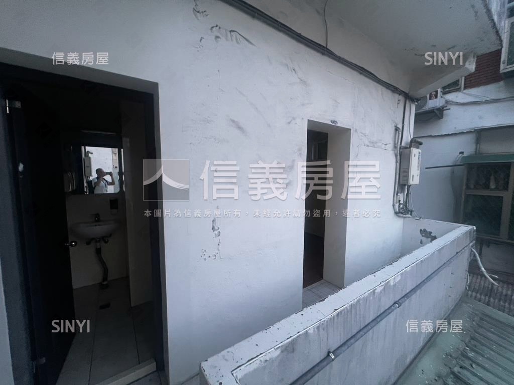 釋出長春龍江商二透天房屋室內格局與周邊環境