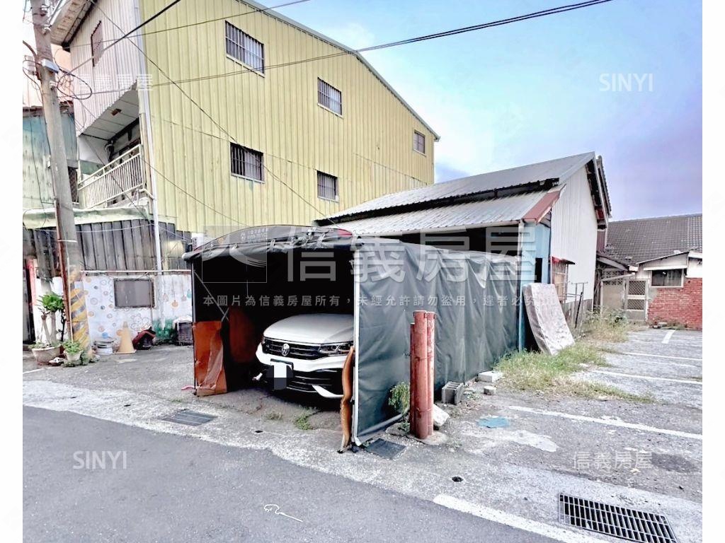 嘉義市老吸巷住宅區停車場房屋室內格局與周邊環境